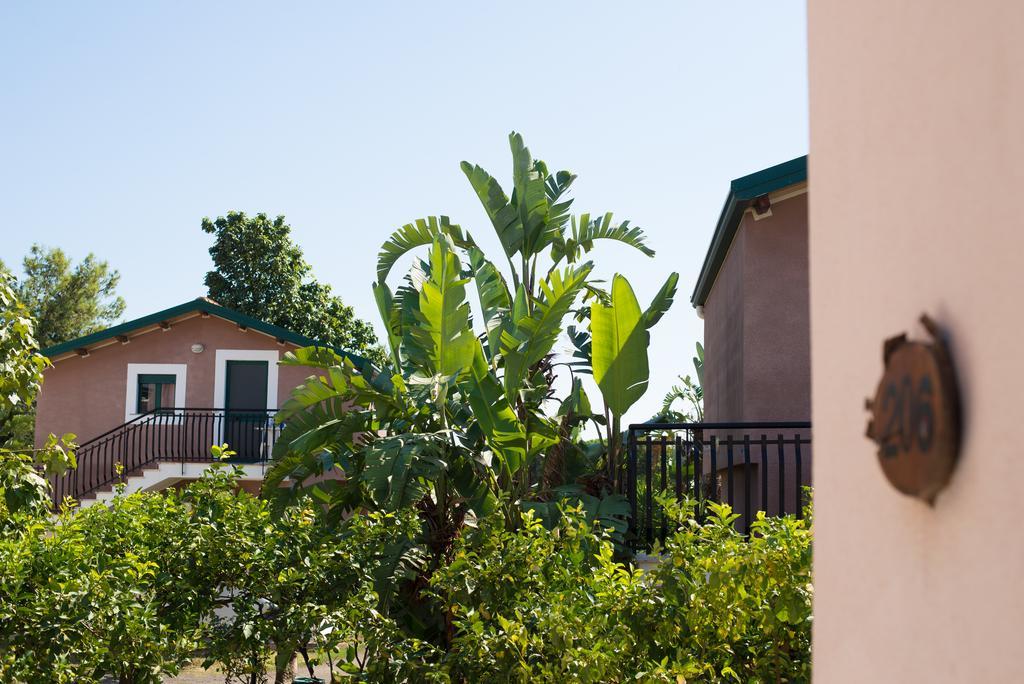 גיארדיני נאקסוס Villaggio Alkantara מראה חיצוני תמונה